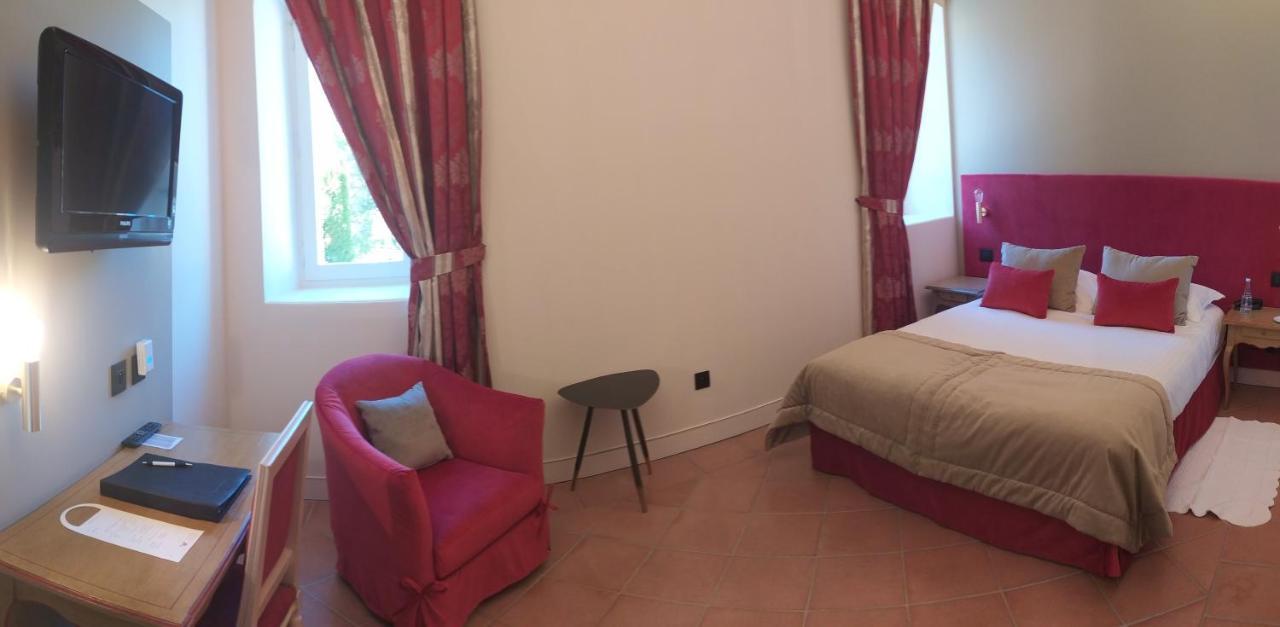 Chateau Et Golf De Taulane La Martre Dış mekan fotoğraf