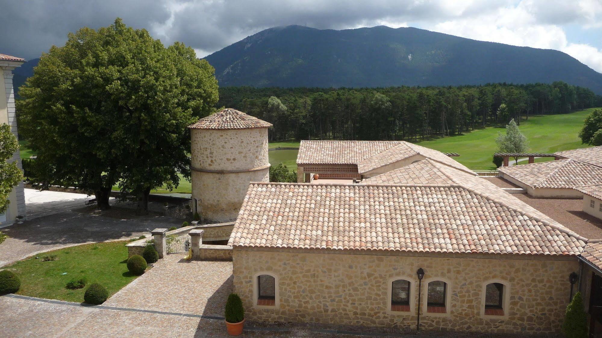Chateau Et Golf De Taulane La Martre Dış mekan fotoğraf